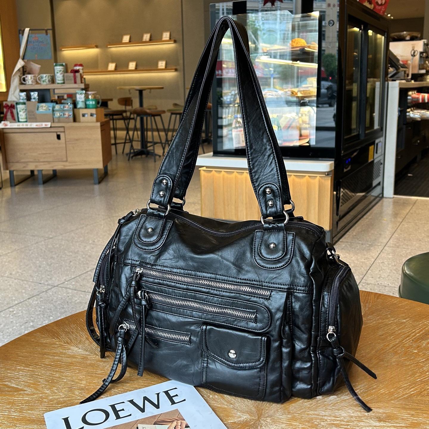 PU Commuter Shoulder Bag