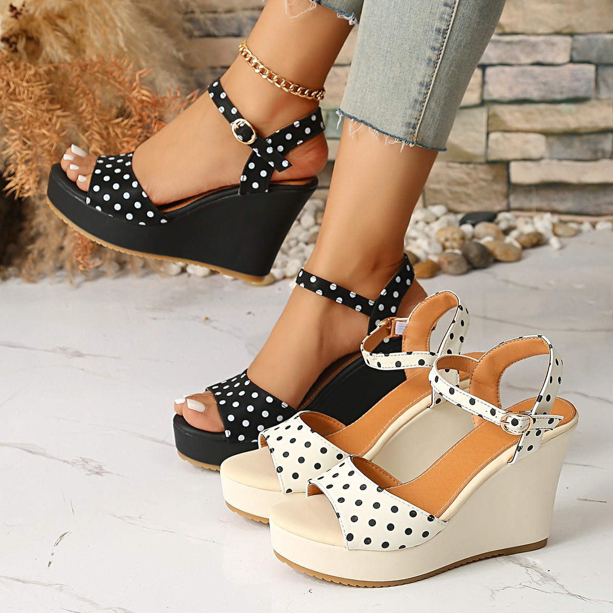 Women's Polka Dot Platform Wedge Sandals
