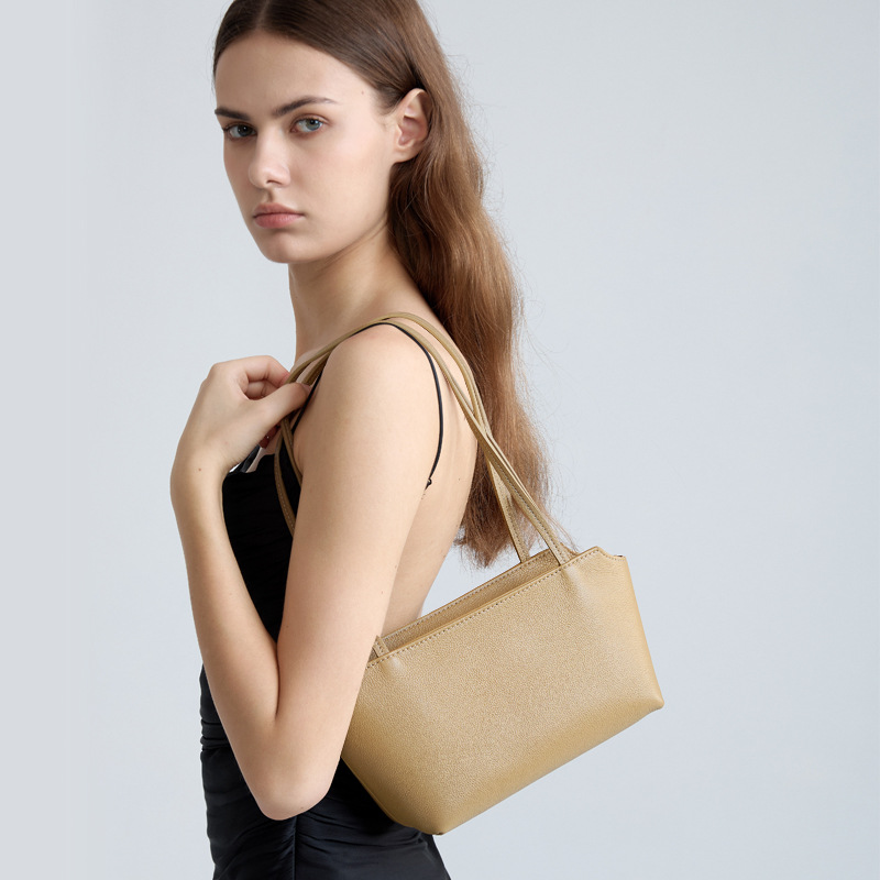 Full-Grain Cowhide Shoulder Bag