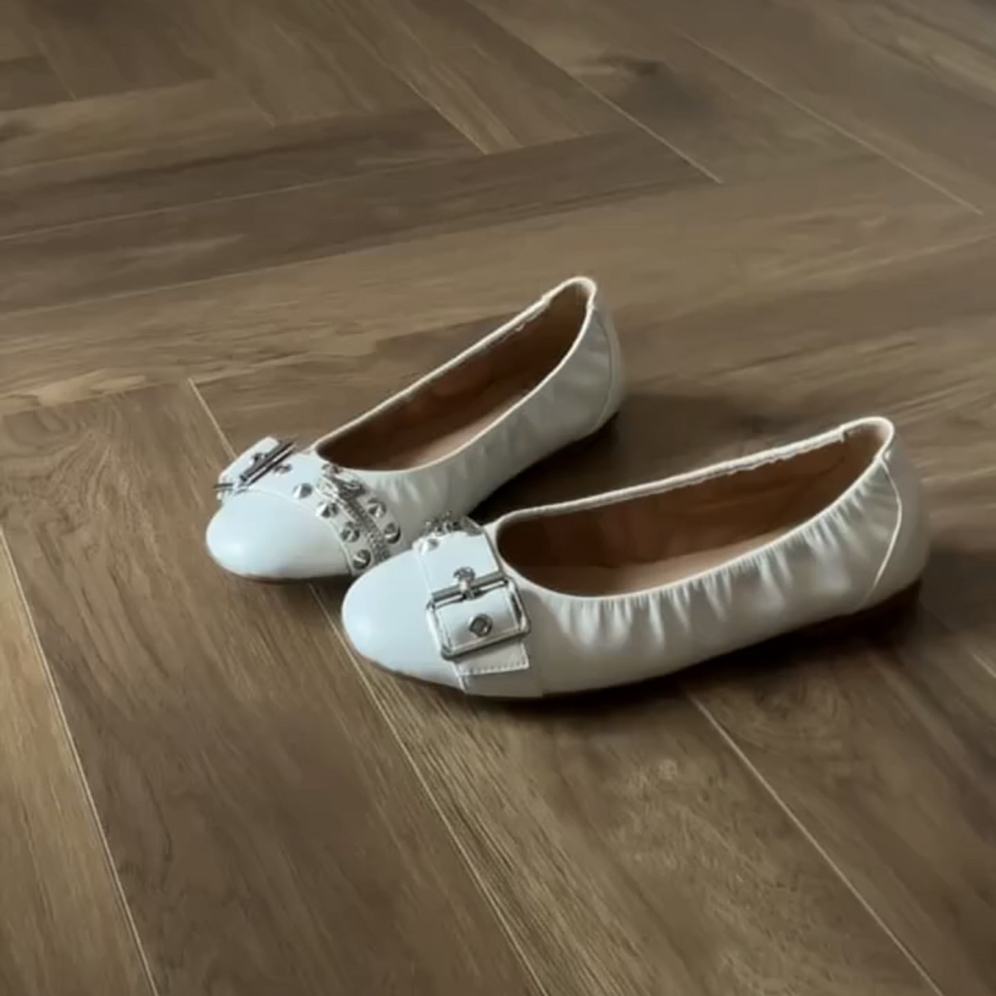 Women's Colour-Block Flat Shoes