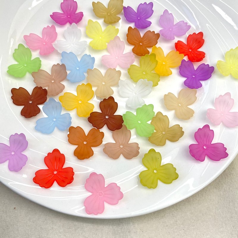 Frosted Acrylic Three-Petal Flower Beads