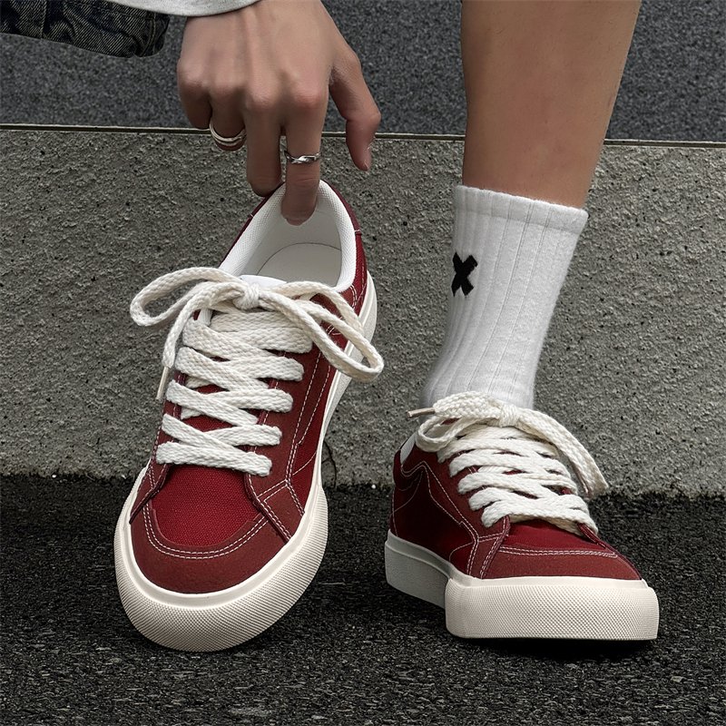 Men's Lace-Up Skate Shoes