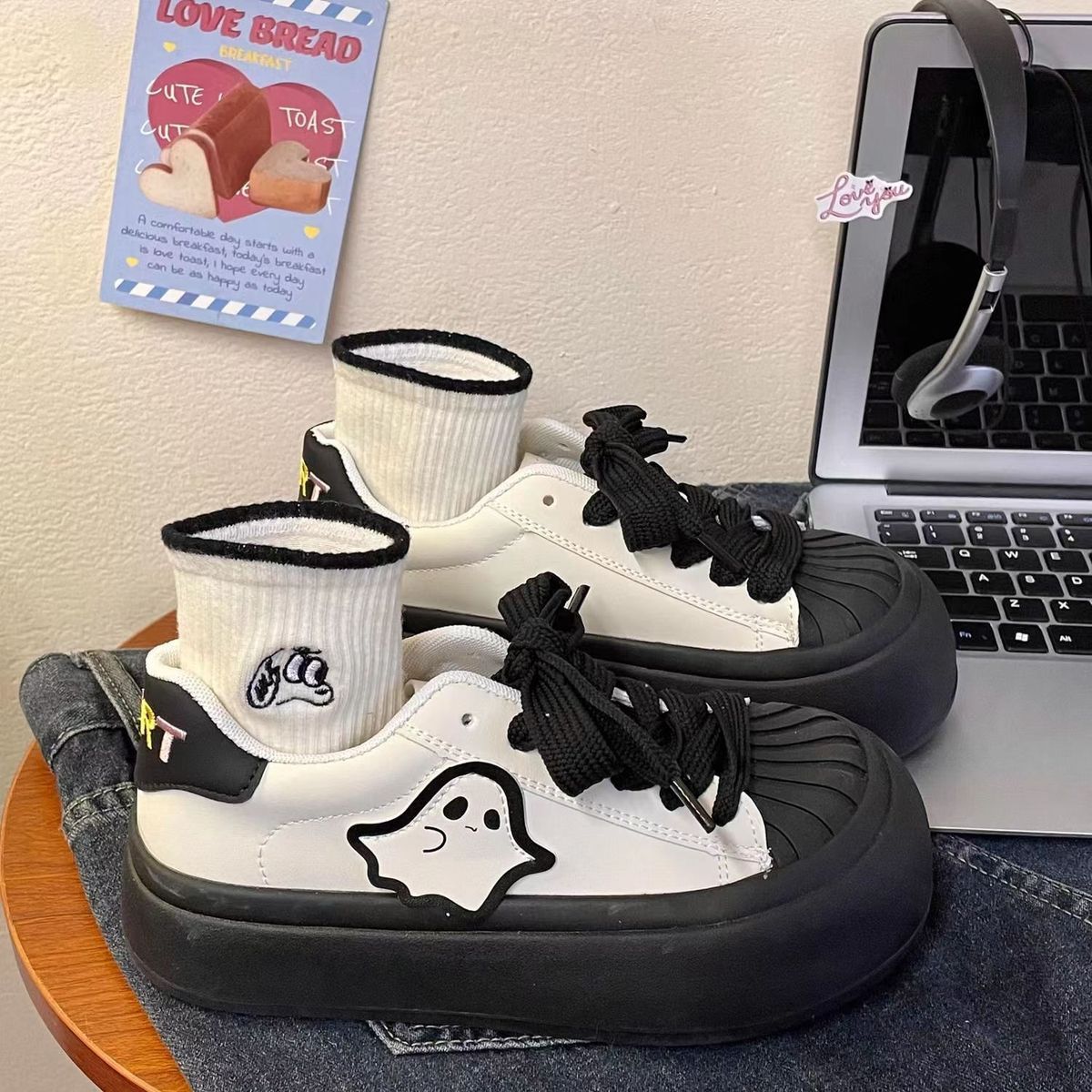 Women's Platform Trainers with Front Strap