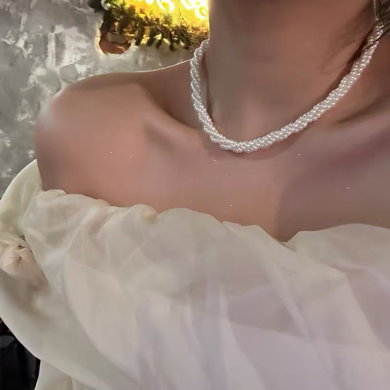 Pearl Collarbone Chain Necklace