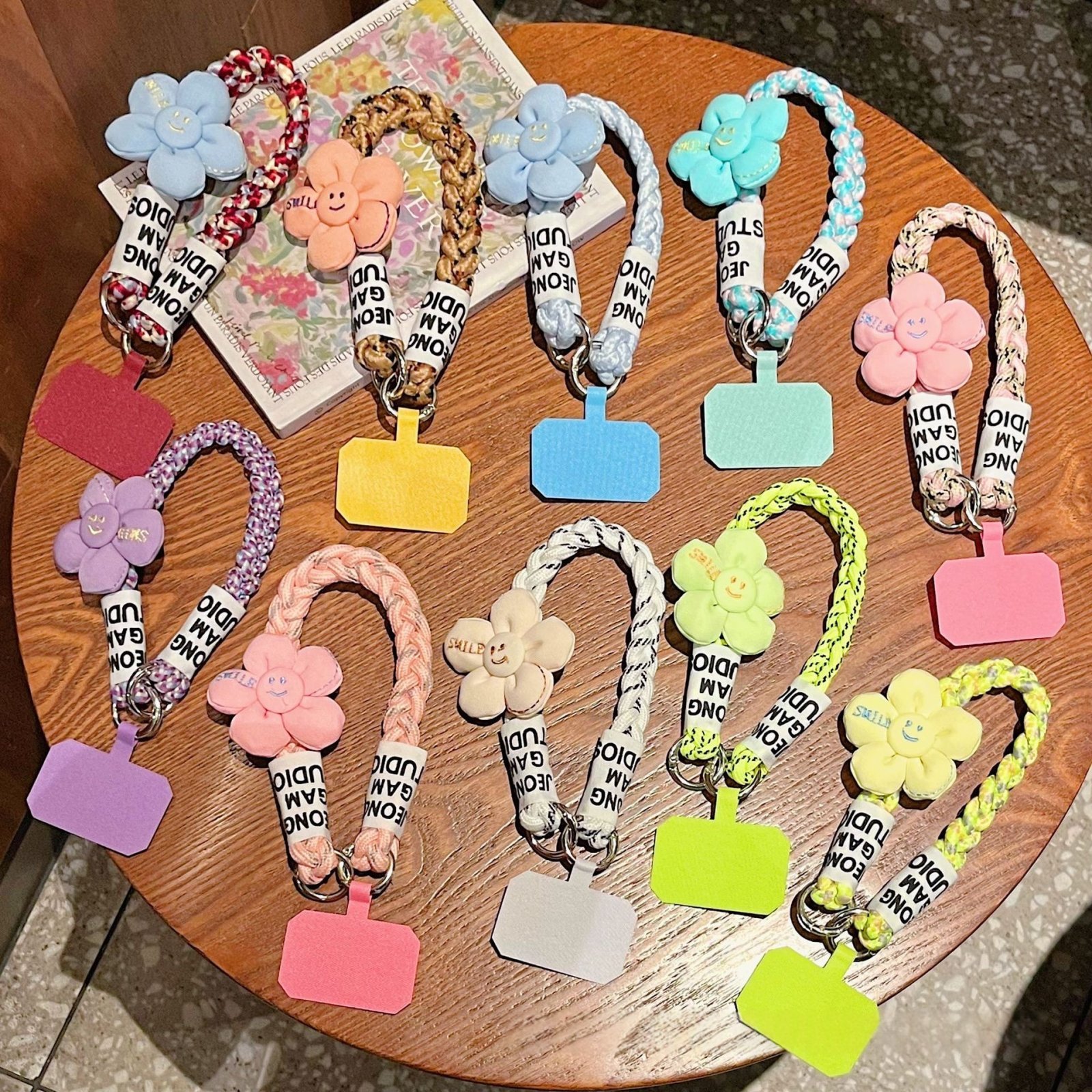 Braided Floral Phone Strap, Short