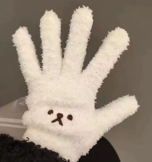 Bear Design Gloves, White